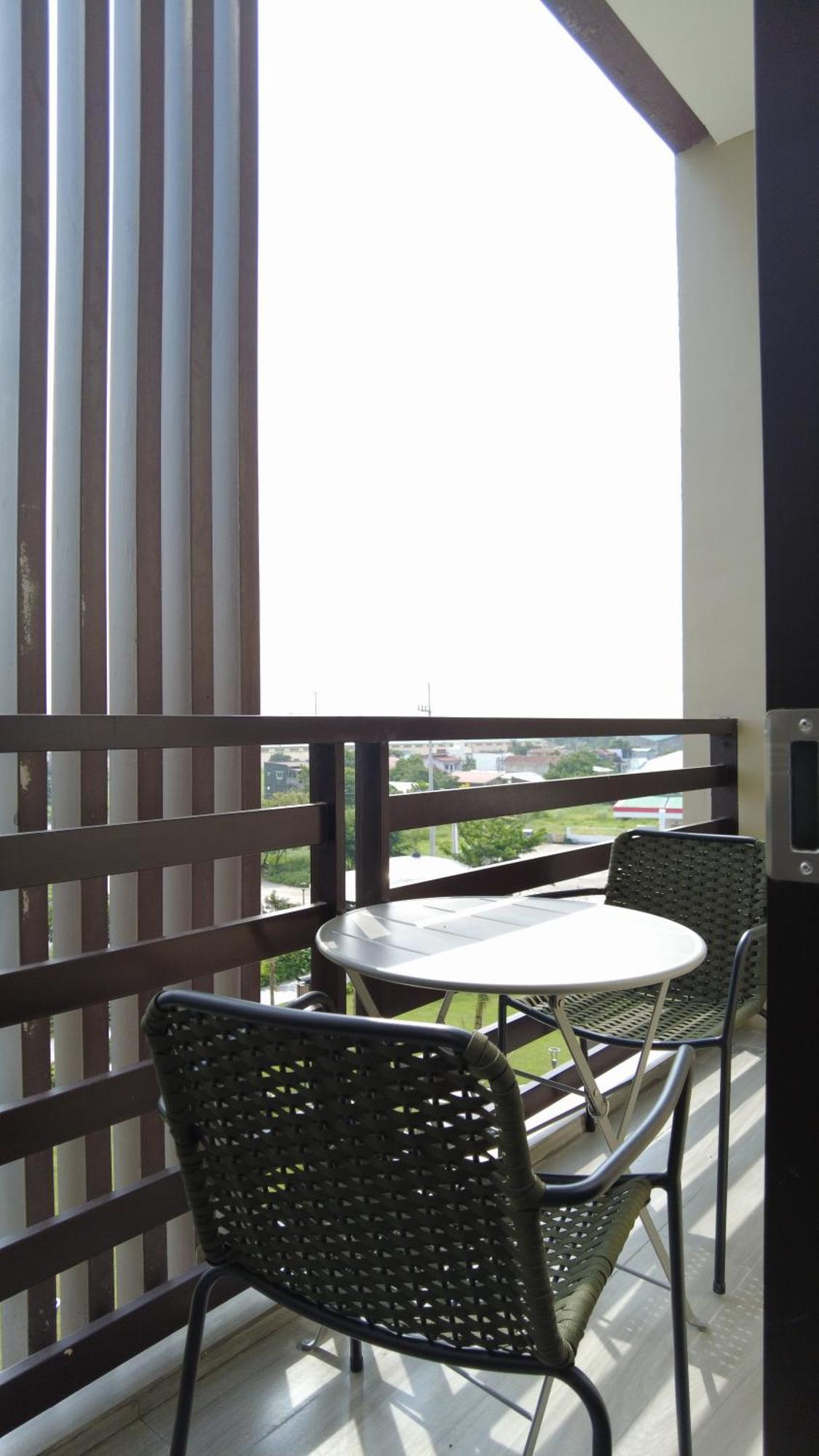 Acro Residences Guiguinto Extérieur photo